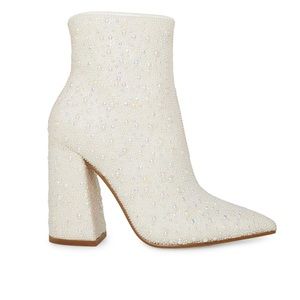 Steve Madden, Nelle White, Size 8.5, Booties